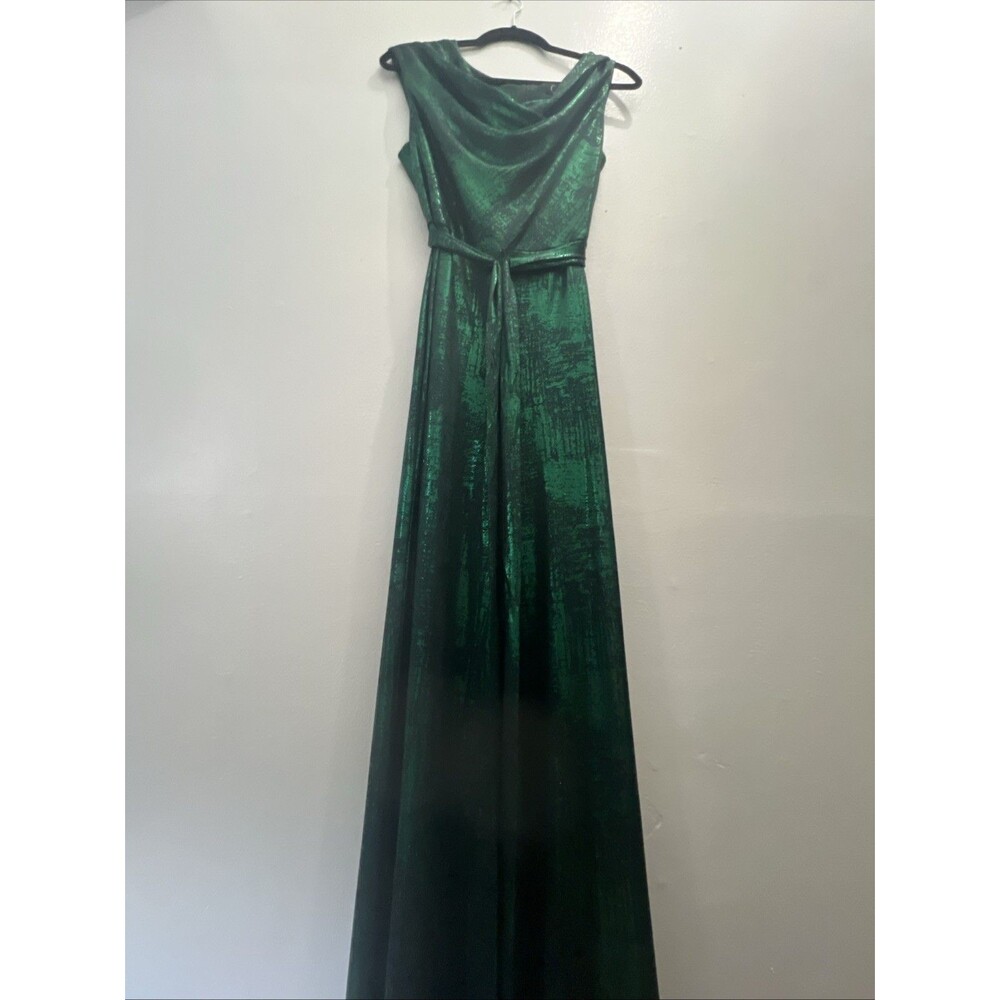 Women’s Emerald Green Metallic Jumpsuit Size 12‎ Sleeveless Wide Leg NWOT